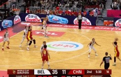 开云官网首页-笑喷！比利时女篮球员冲撞张子宇，结果自己人仰马翻受伤离场